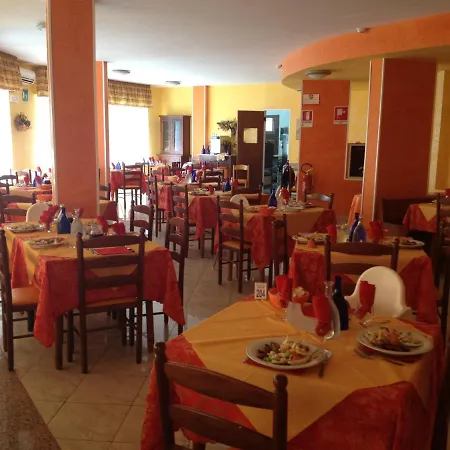 Albatros Отель Розето-дельи-Абруцци